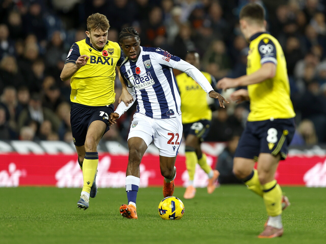 Samuel Iling-Jr on the ball against Oxford 