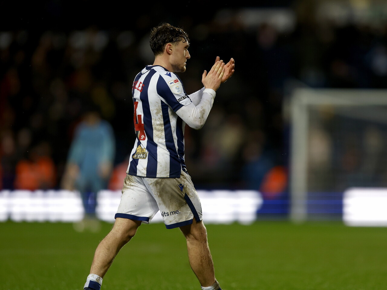 Callum Styles applauding WBA fans