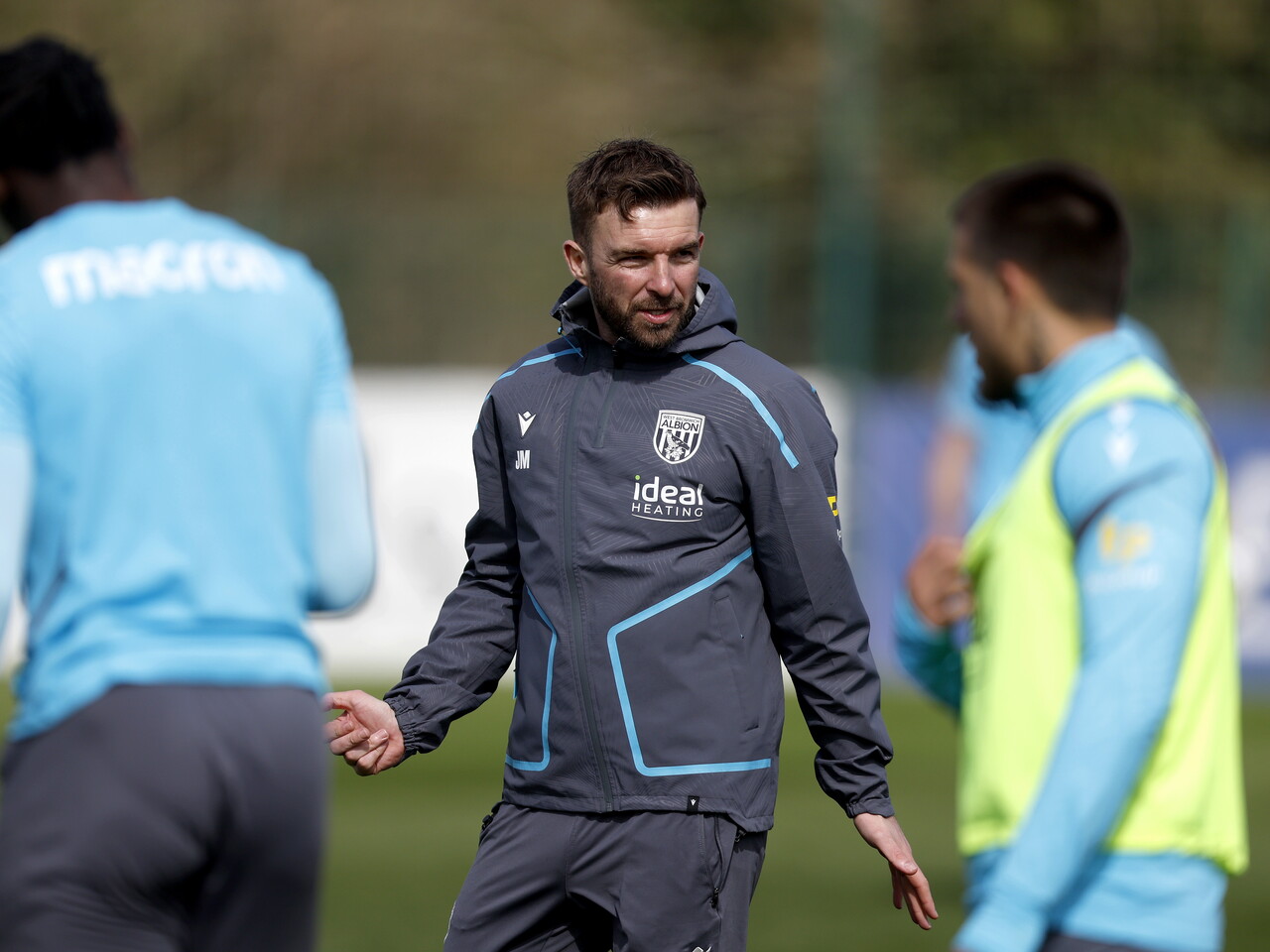 James Morrison talking to Danny Imray on the training pitch 