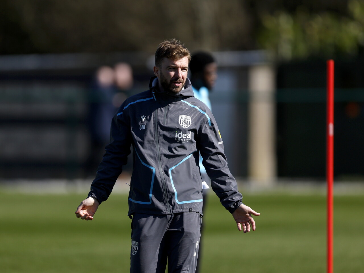 James Morrison coaching during a training session