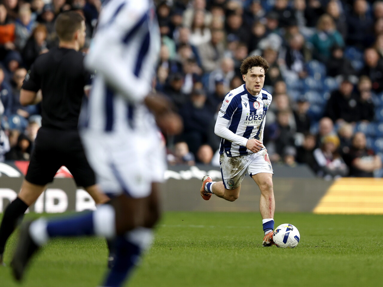 Callum Styles on the ball against Hull