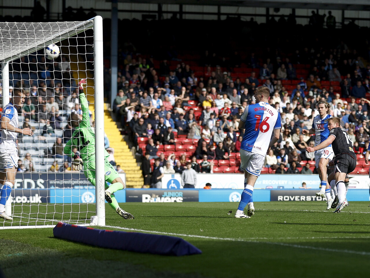 Aune Heggebo's shot is saved