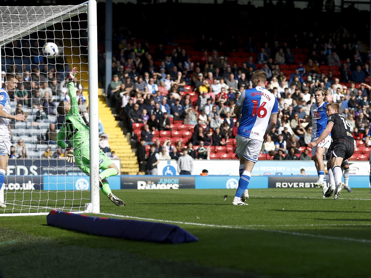 Aune Heggebo's shot is saved