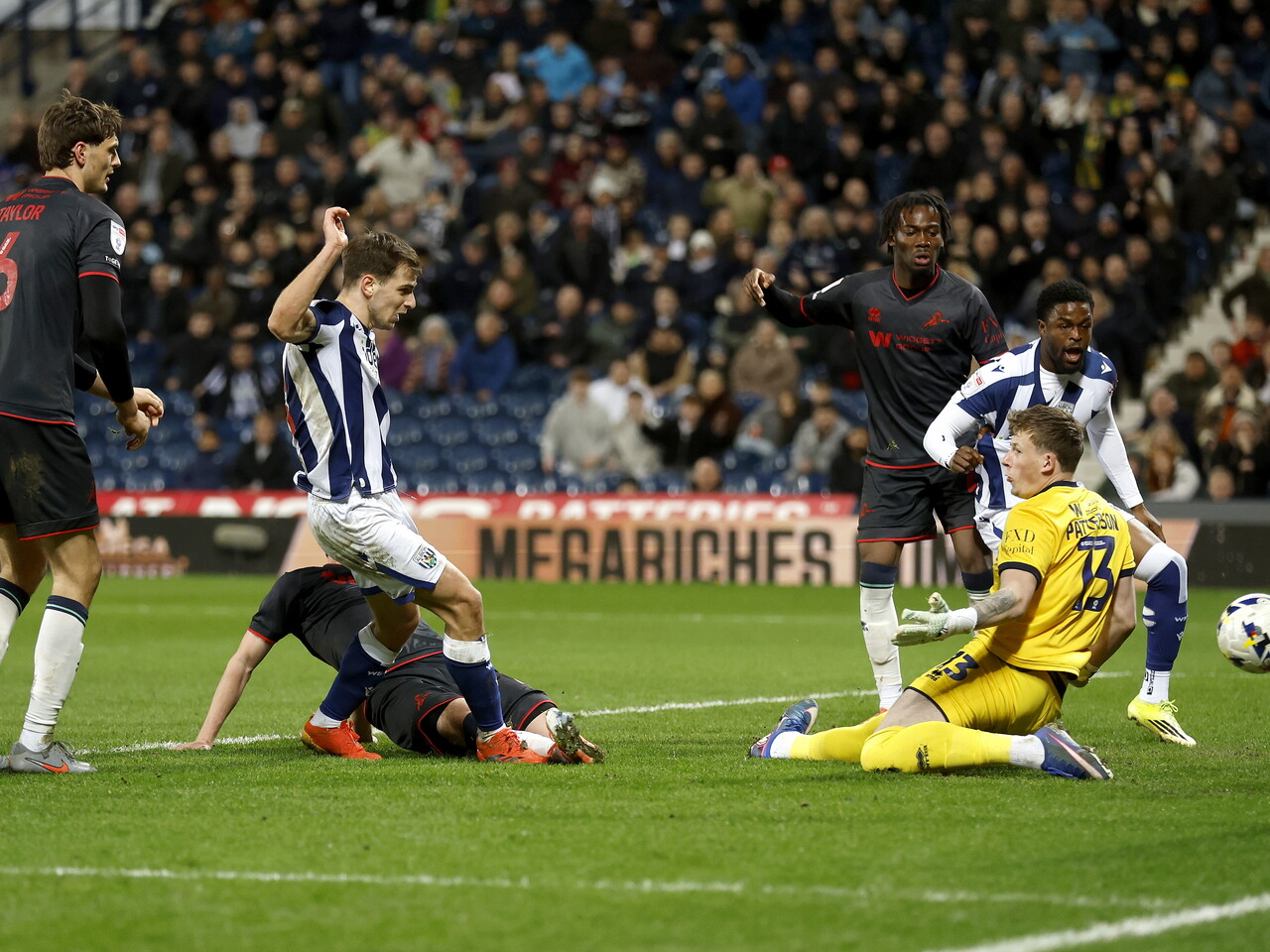 Jayson Molumby shooting against Millwall