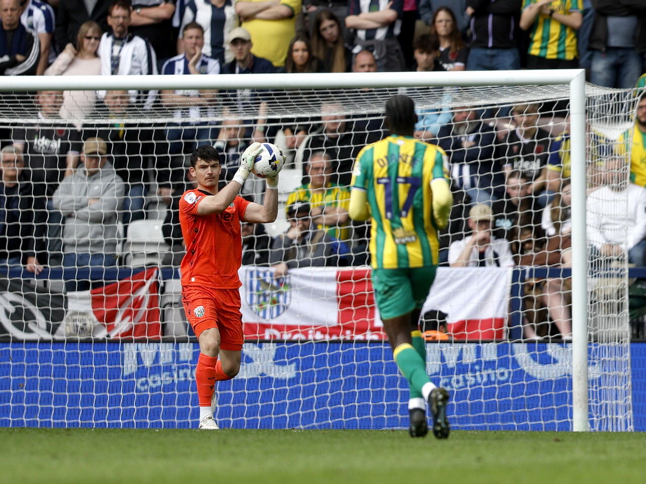 Max O'Leary catches the ball against Preston