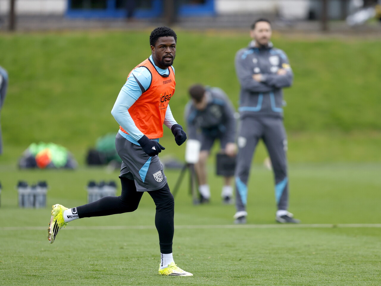 Josh Maja watching the ball during the training session
