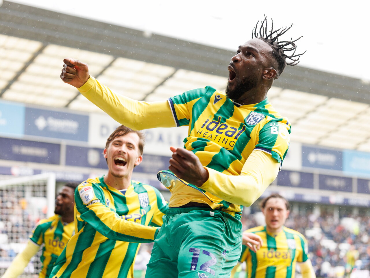 Daryl Dike celebrates his goal against Preston