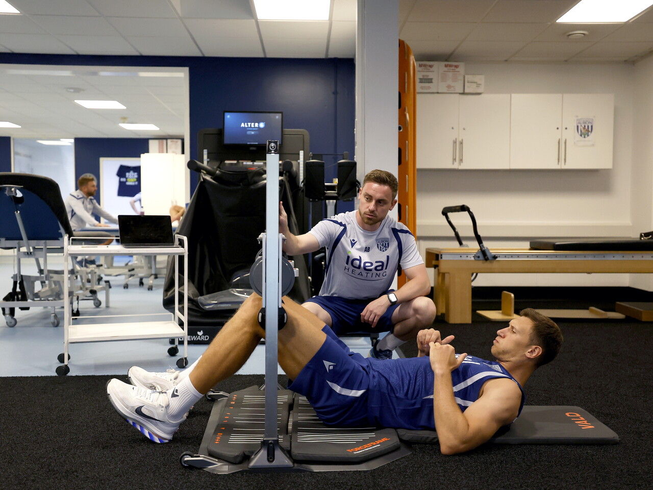 Krystian Bielik in the medical room.