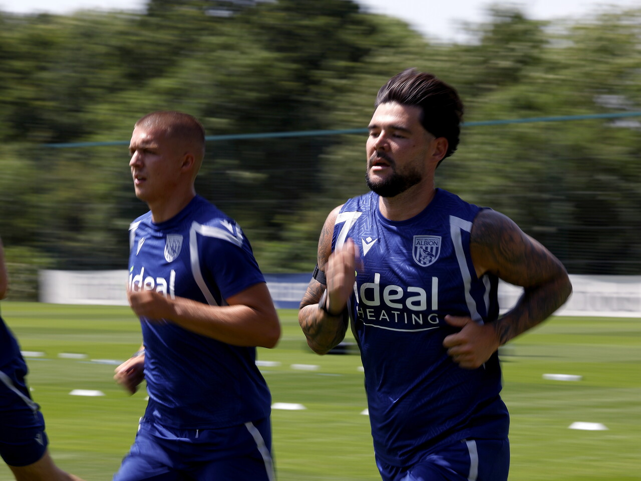 Alex Mowatt and Alfie Gilchrist running in pre-season.
