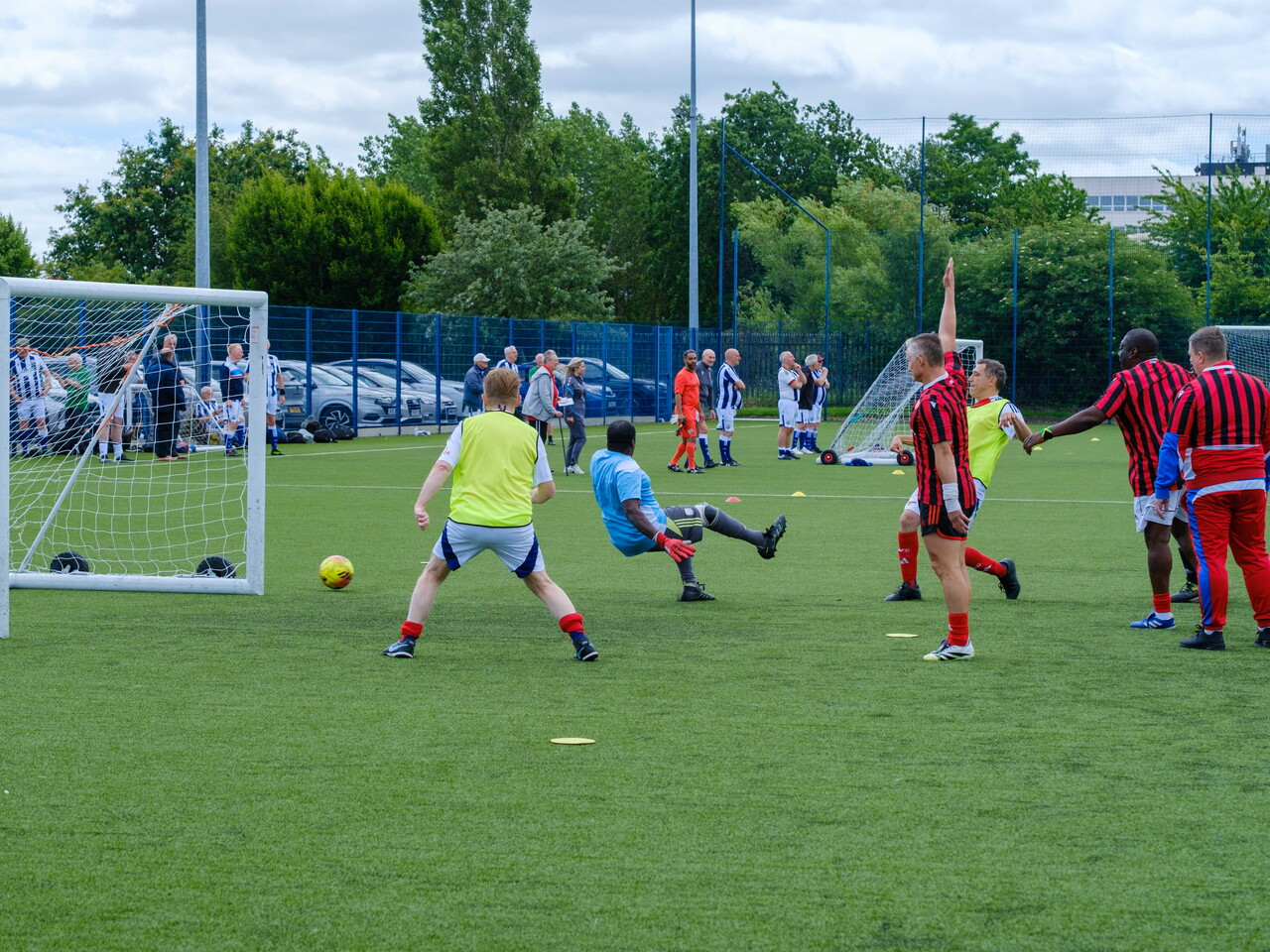 Beat the Block goalkeeper diving as the arsenal strike goes underneath, heading into the net