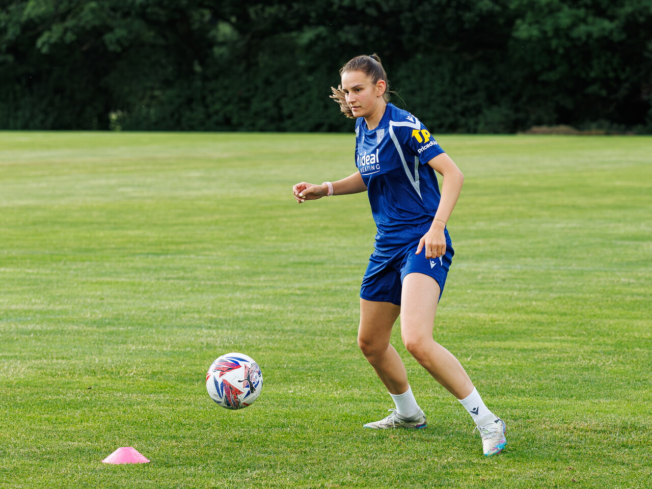 Izzy Green on the ball during a training session