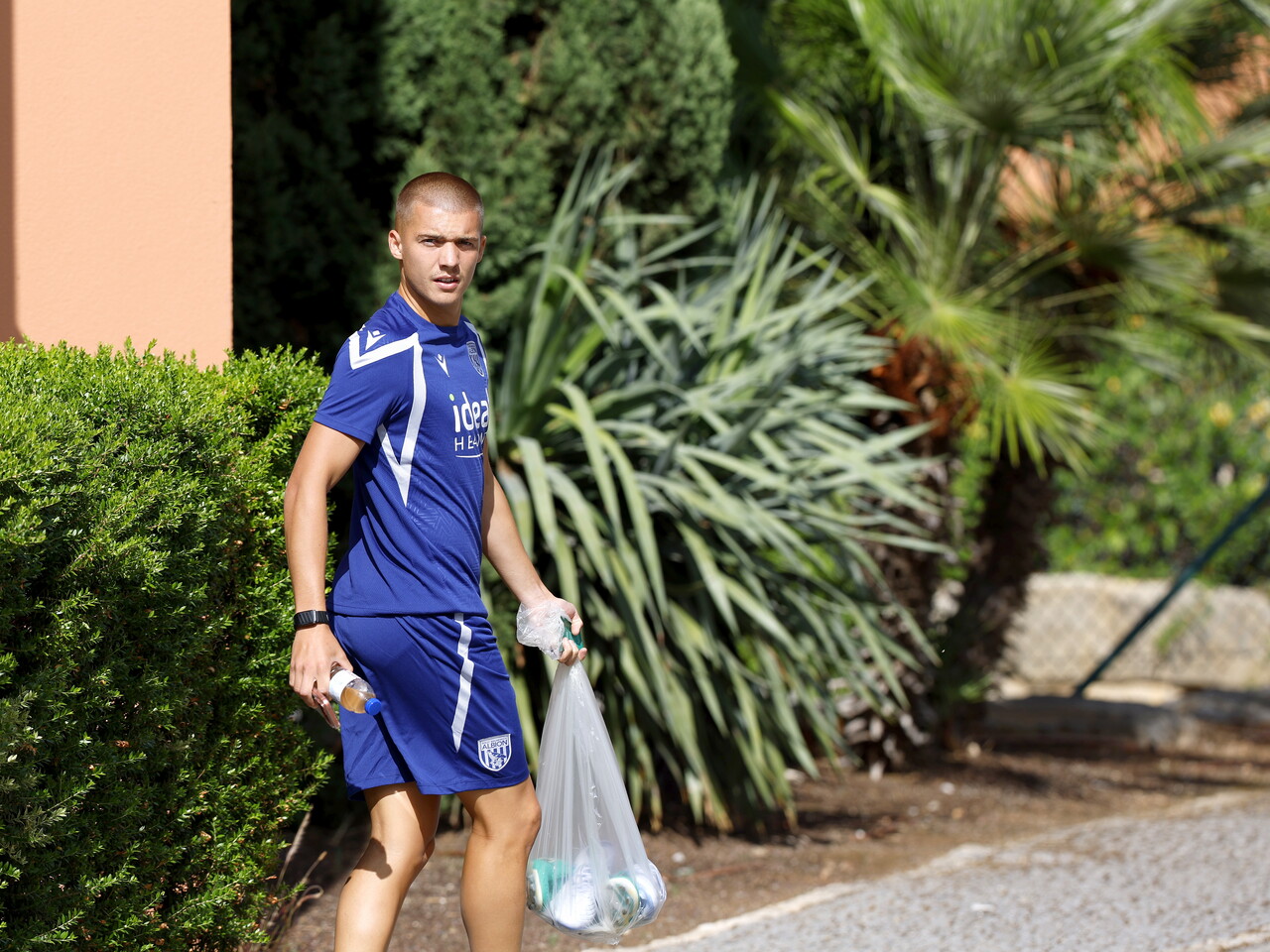 Alfie Gilchrist in Portugal