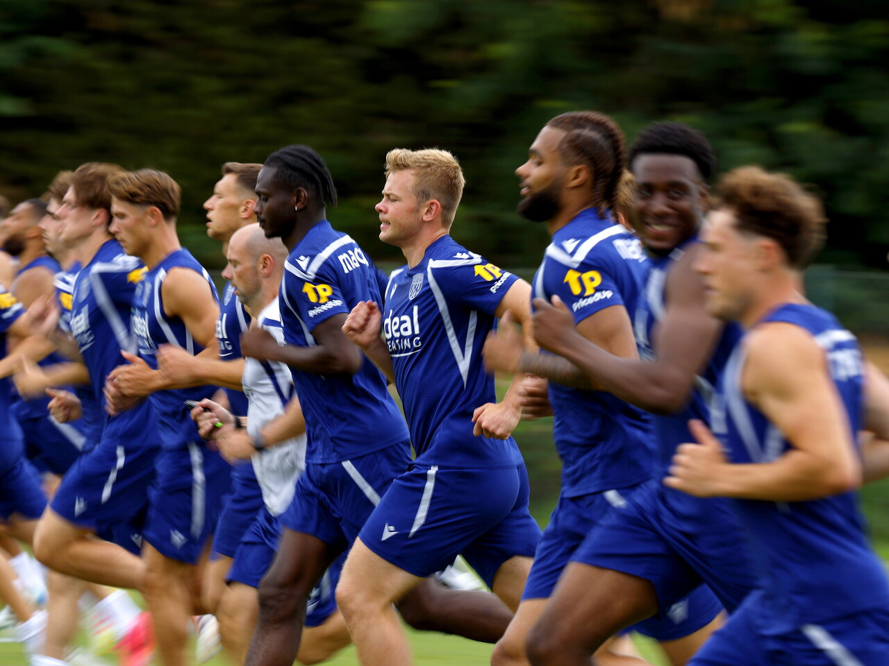 The players running in Portugal