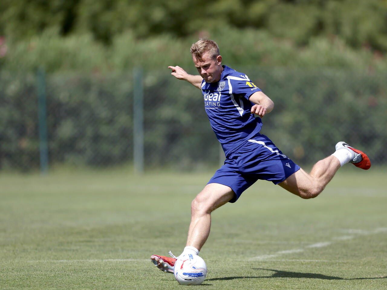 Aune Heggebø striking a ball during a training session