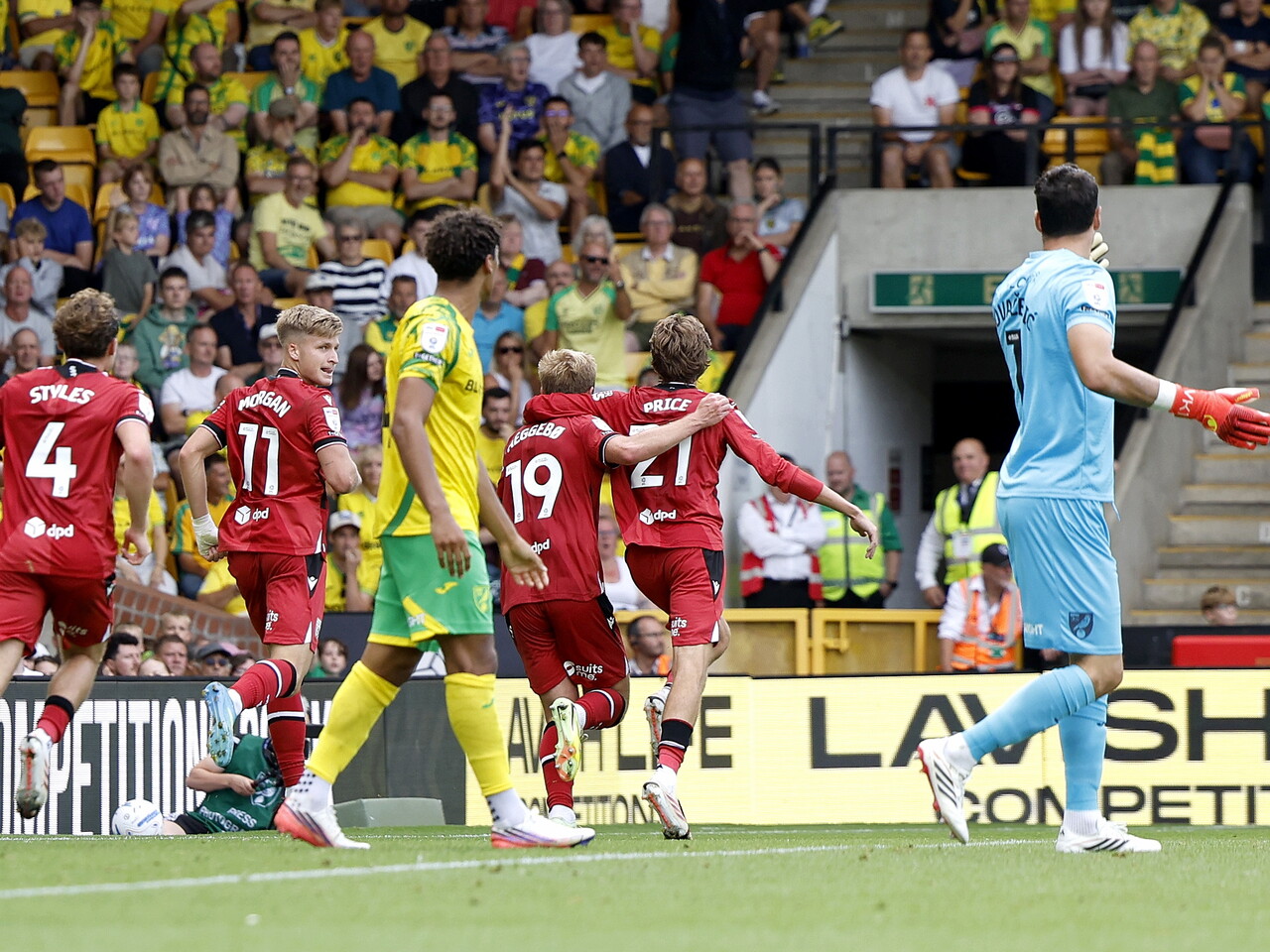Aune Heggebo celebrates his goal with Isaac Price