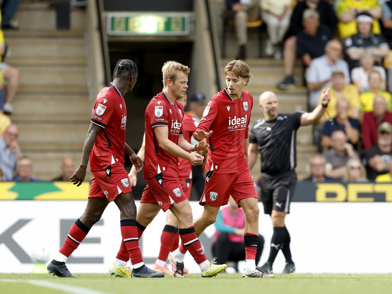 Aune Heggebo celebrates his goal with Isaac Price