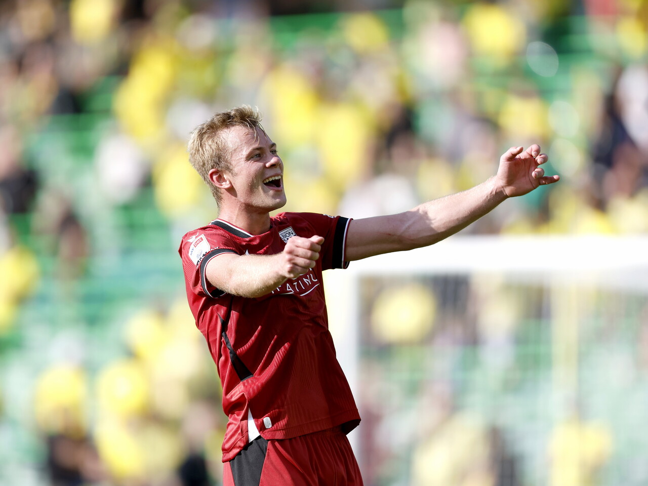 Aune Heggebo celebrates at full-time.
