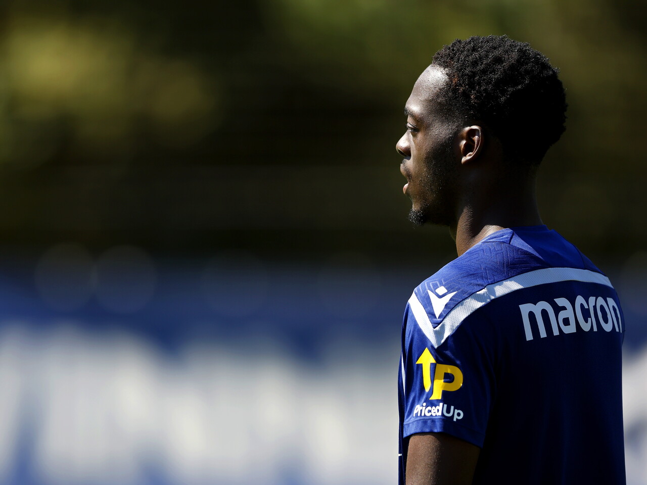 Rabby Nzingoula facing away from camera during a training session