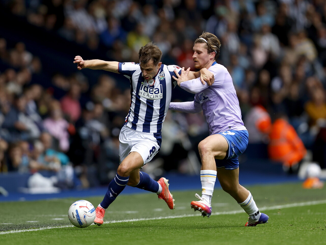 Jayson Molumby on the ball against QPR