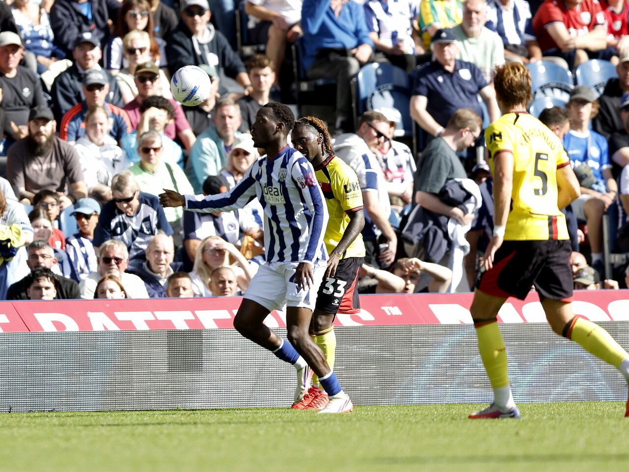 Rabby Nzingoula on the ball against Watford