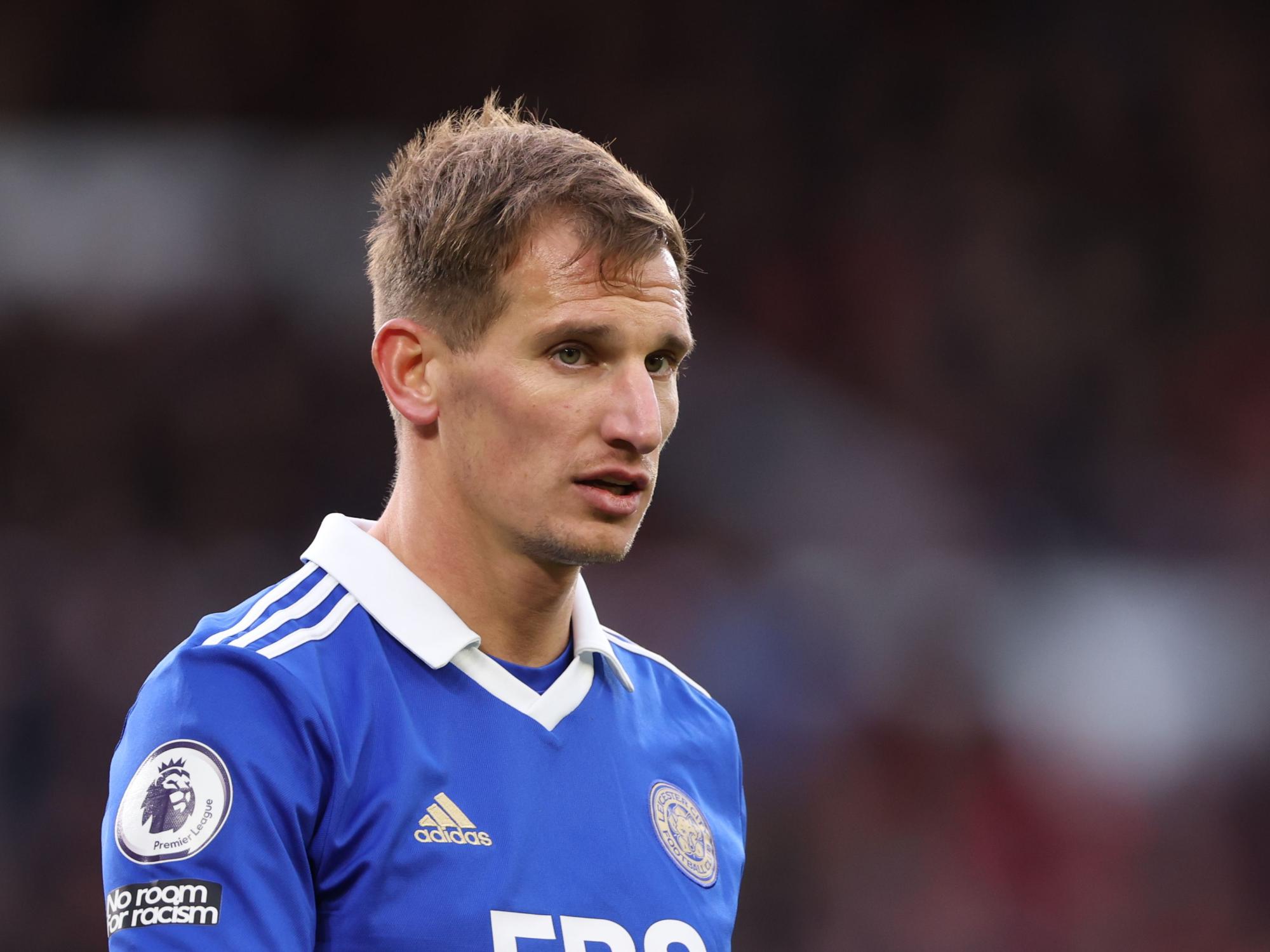 Một Bức Tranh Về Sự Nghiệp Đầy Ấn Tượng của Cầu Thủ Marc Albrighton - Khám Phá Hành Trình Chói Lọi và Những Khoảnh Khắc Đáng Nhớ