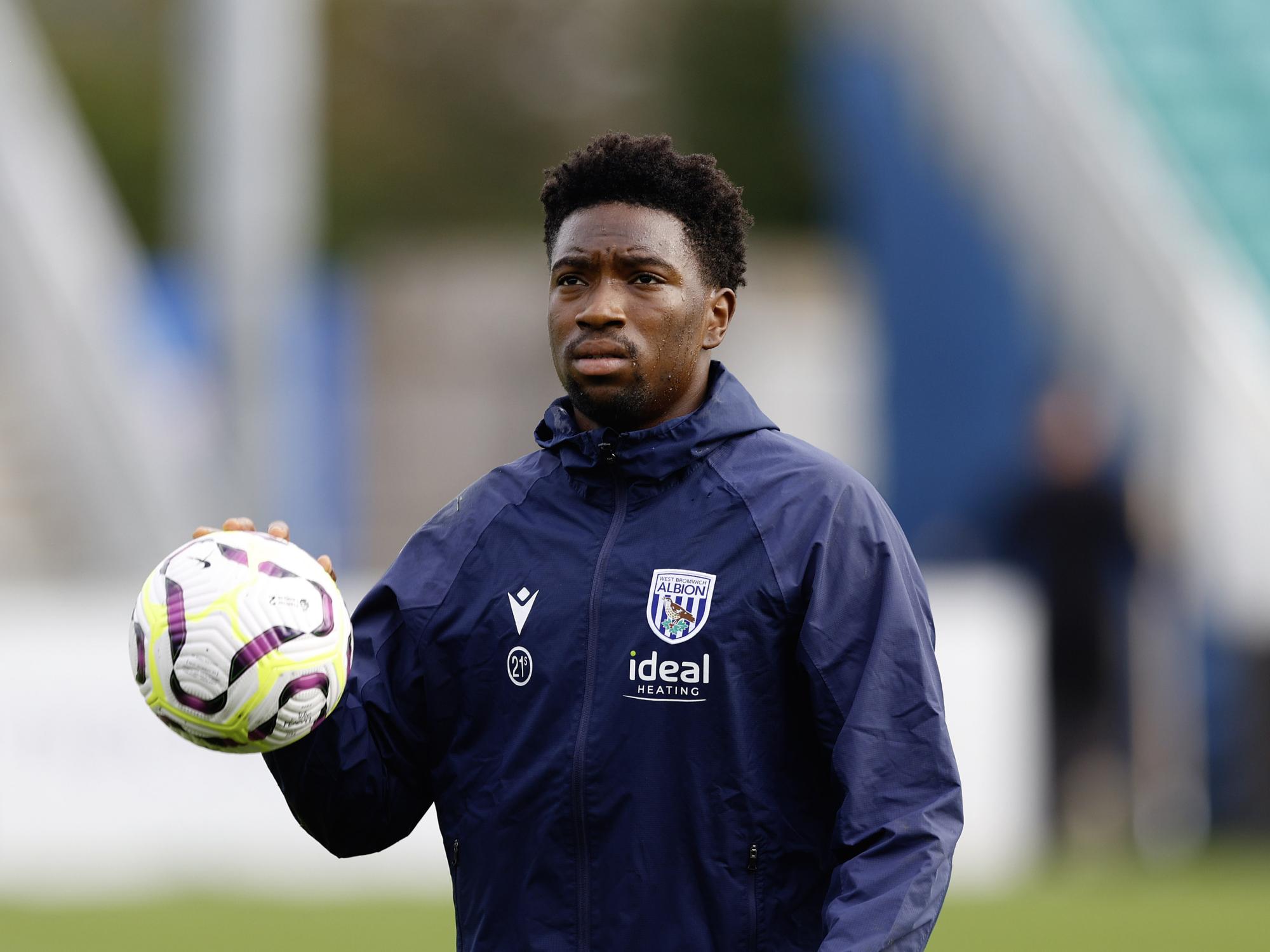 Young Albion goalkeeper Ben Cisse has joined Southern Premier Central League outfit Alvechurch on a one-month loan deal
