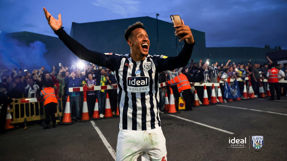 Callum Robinson - Digital Background