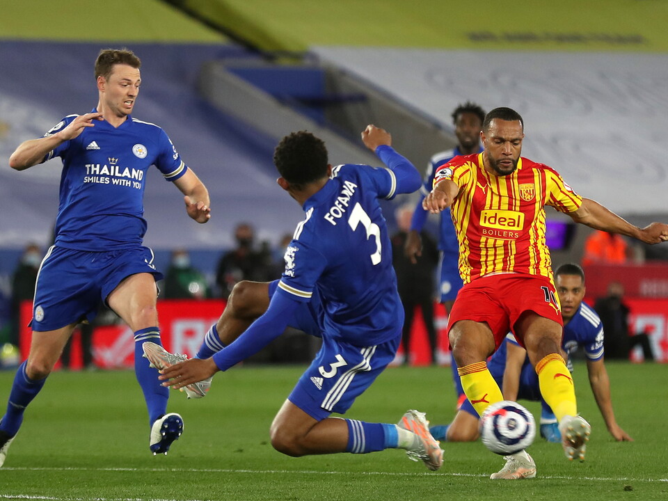 Matt Phillips shoots