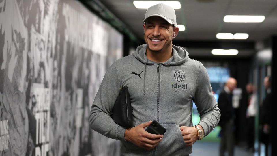 Jake Swansea arrival