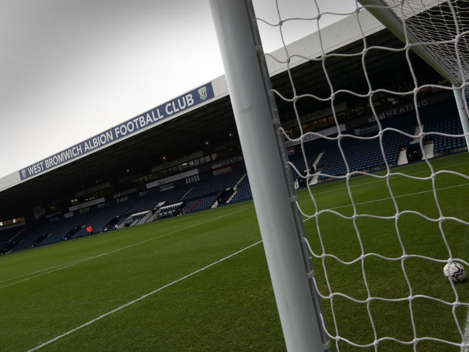 Hawthorns sign