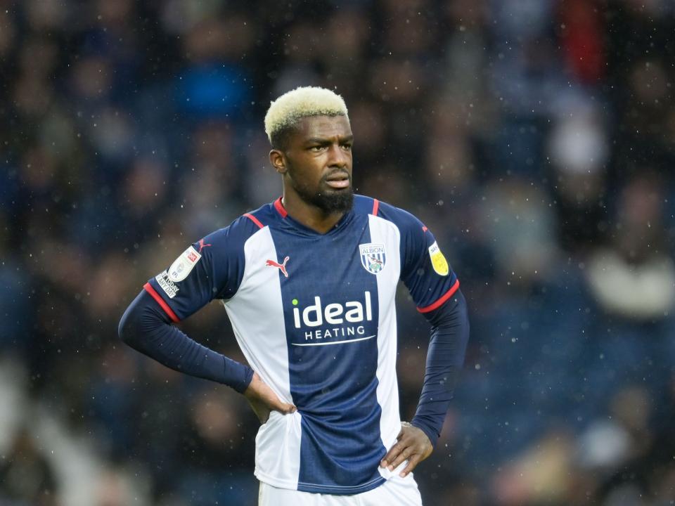 Cedric Kipre home shirt