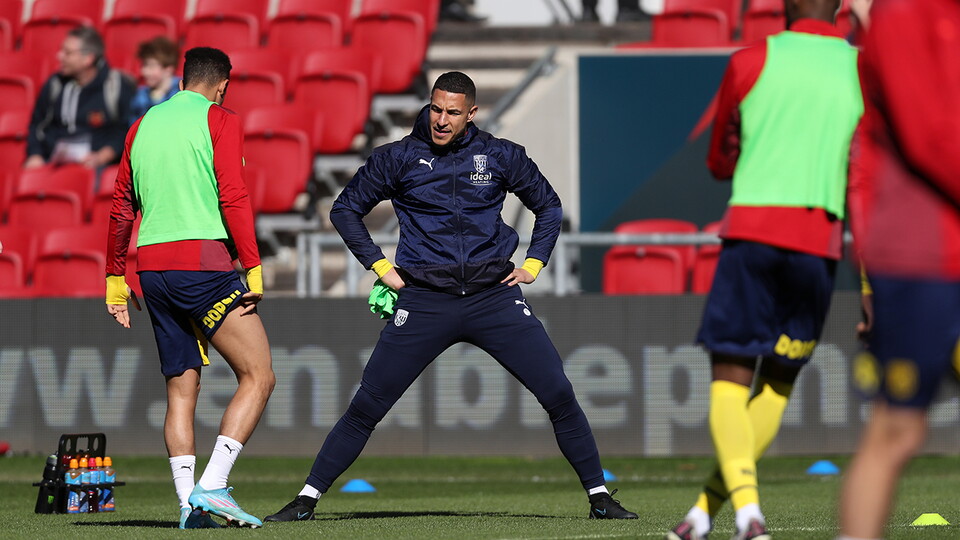 Albion v Bristol City warmup.jpg