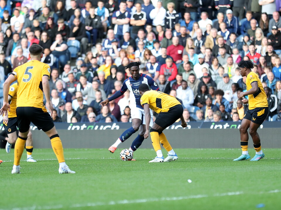 Quevin Castro in PL Cup final action