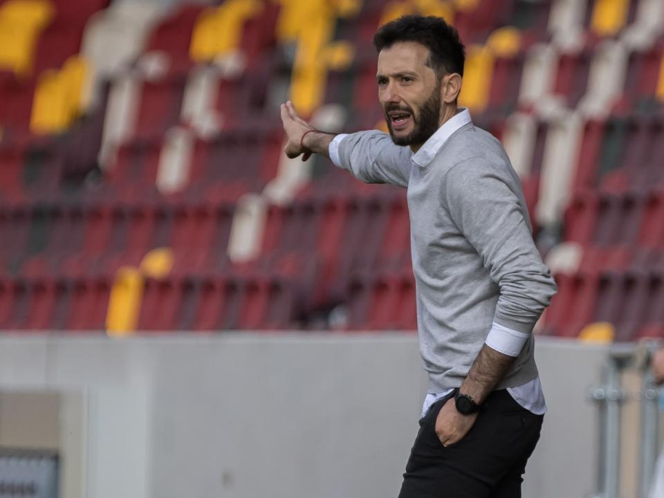 An image of new Albion boss Carlos Corberan giving out instructions while on the touchline
