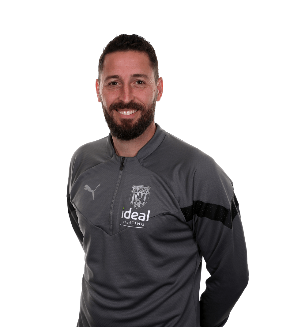 Damia Abella headshot 22.23