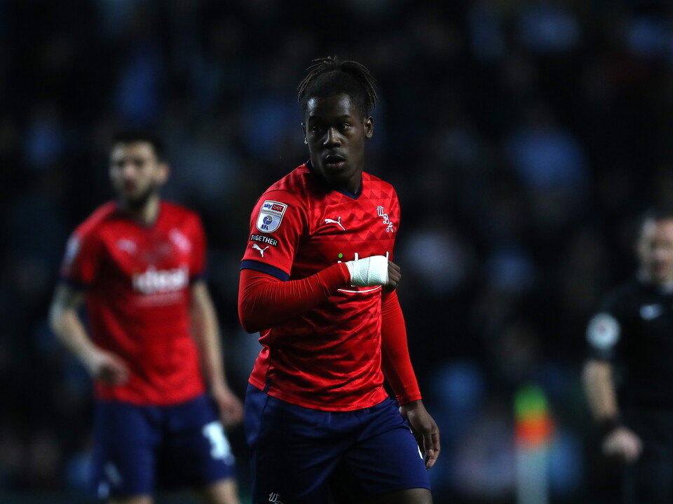 Brandon Thomas-Asante in action for Albion against Coventry City