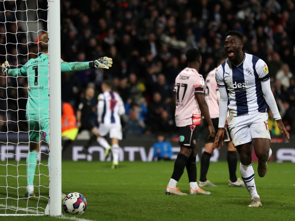 An image of Daryl Dike celebrating his goal against Reading