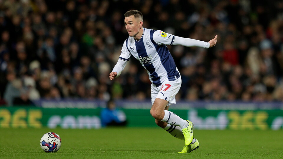 Jed Wallace in action for Albion against Reading