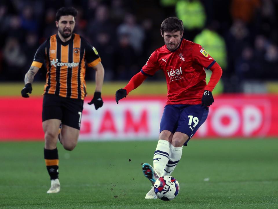 An image of John Swift playing against Hull