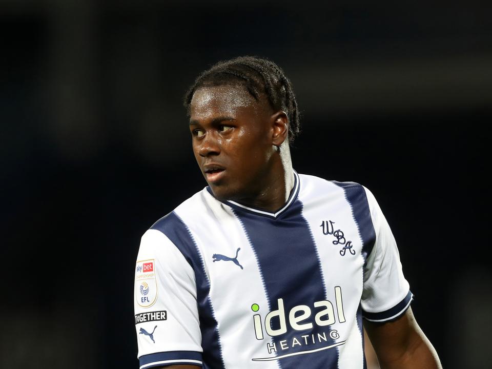 Reyes Cleary in the 22/23 home kit