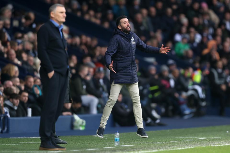 Carlos Corberán on the side of the pitch against Blues