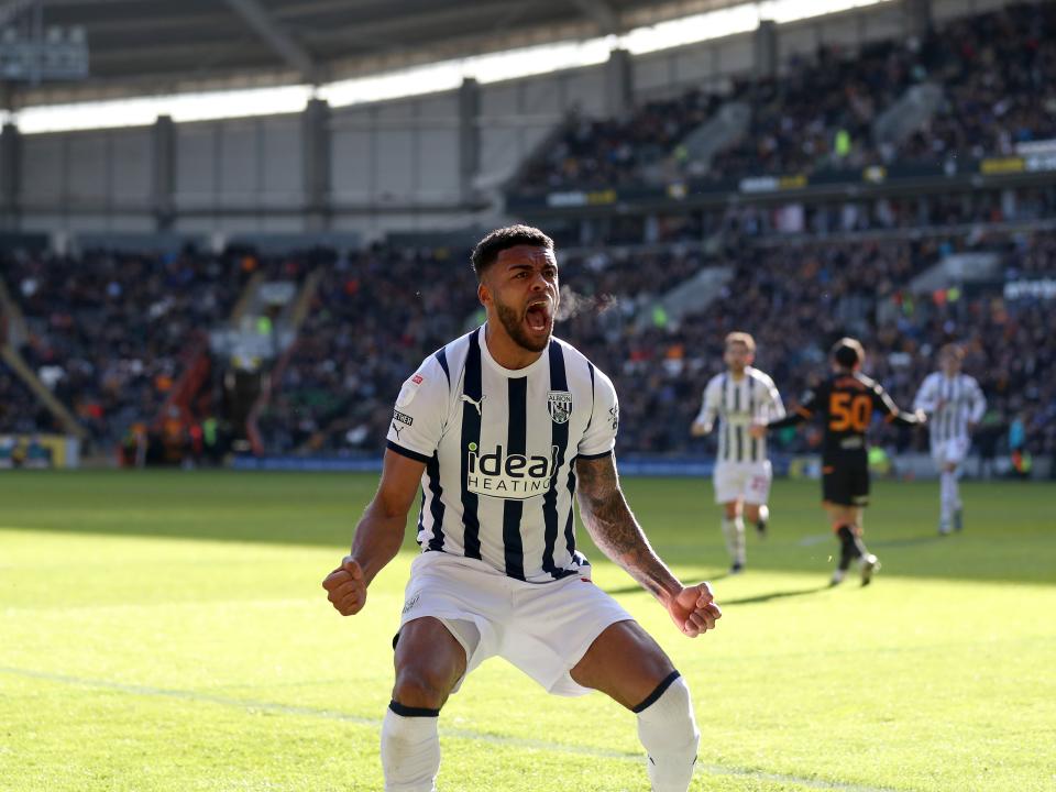 An image of Darnell Furlong celebrating a goal against Hull