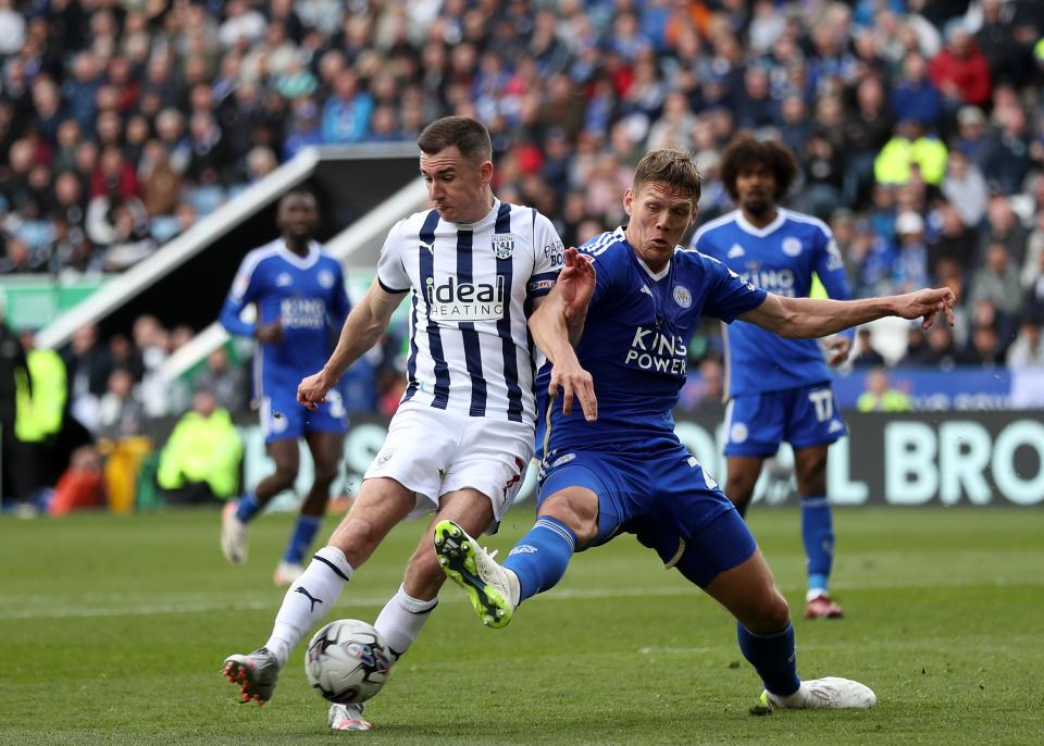 Jed Wallace in action, in home colours.