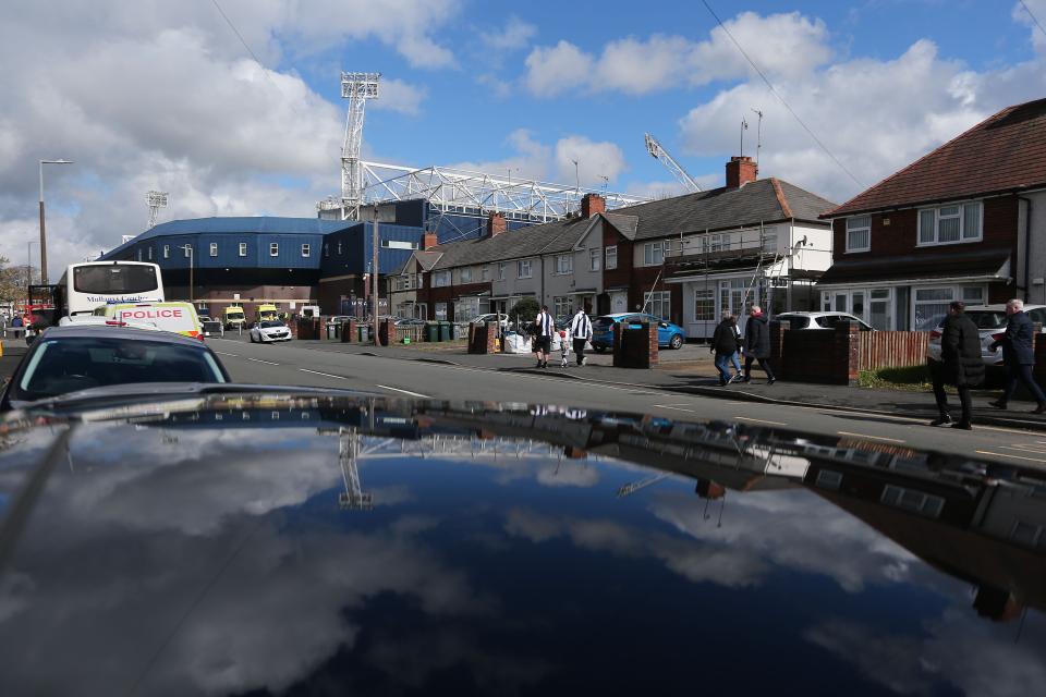A general view of The Hawthorns and houses on Halfords Lane