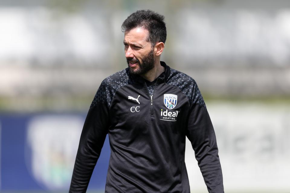 Carlos Corberán  looking to his right during a training session 