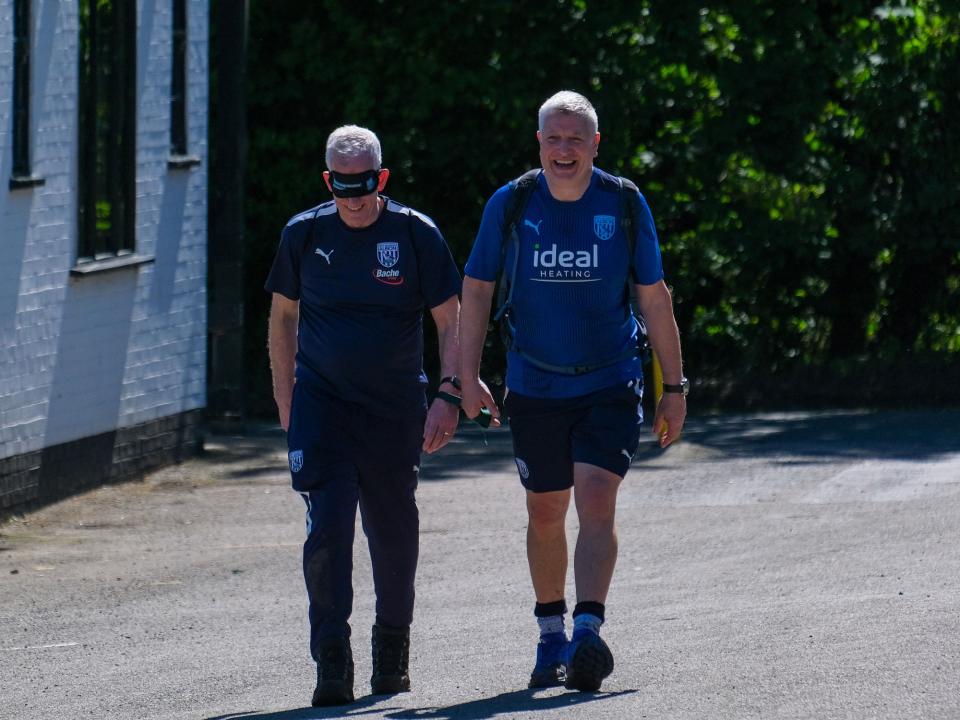 Steve Meeson guides Foundation Director Rob Lake on the Blind Walk