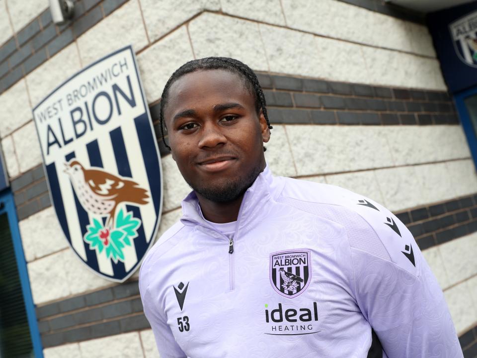 A photo of Albion youngster Reyes Cleary in the 2024/25 training kit