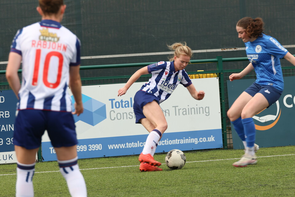 Phoebe Warner in action against Halifax.
