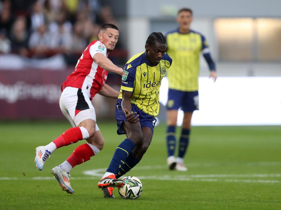 An image of Ousmane Diakite on the ball against Fleetwood