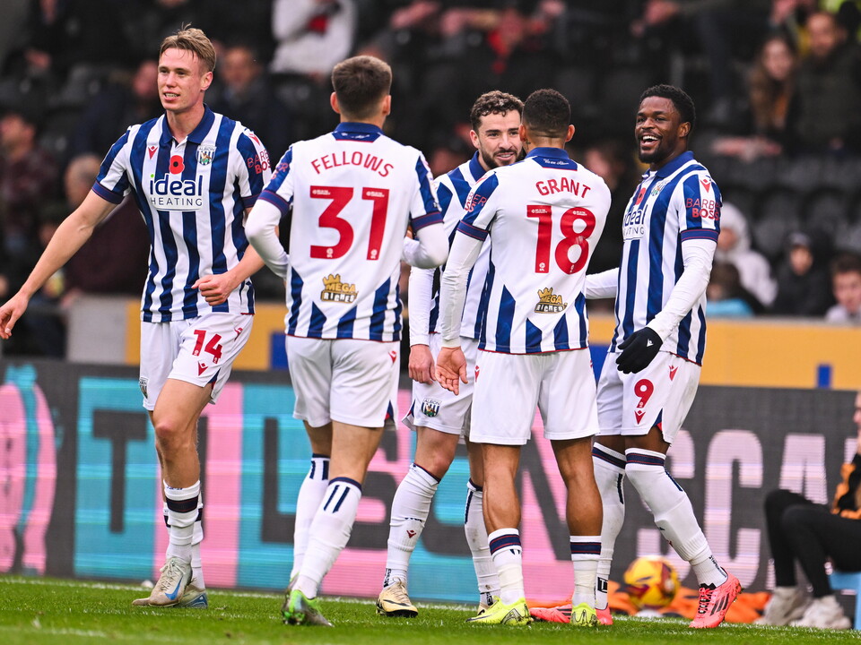 An image of Albion celebrating after scoring at Hull